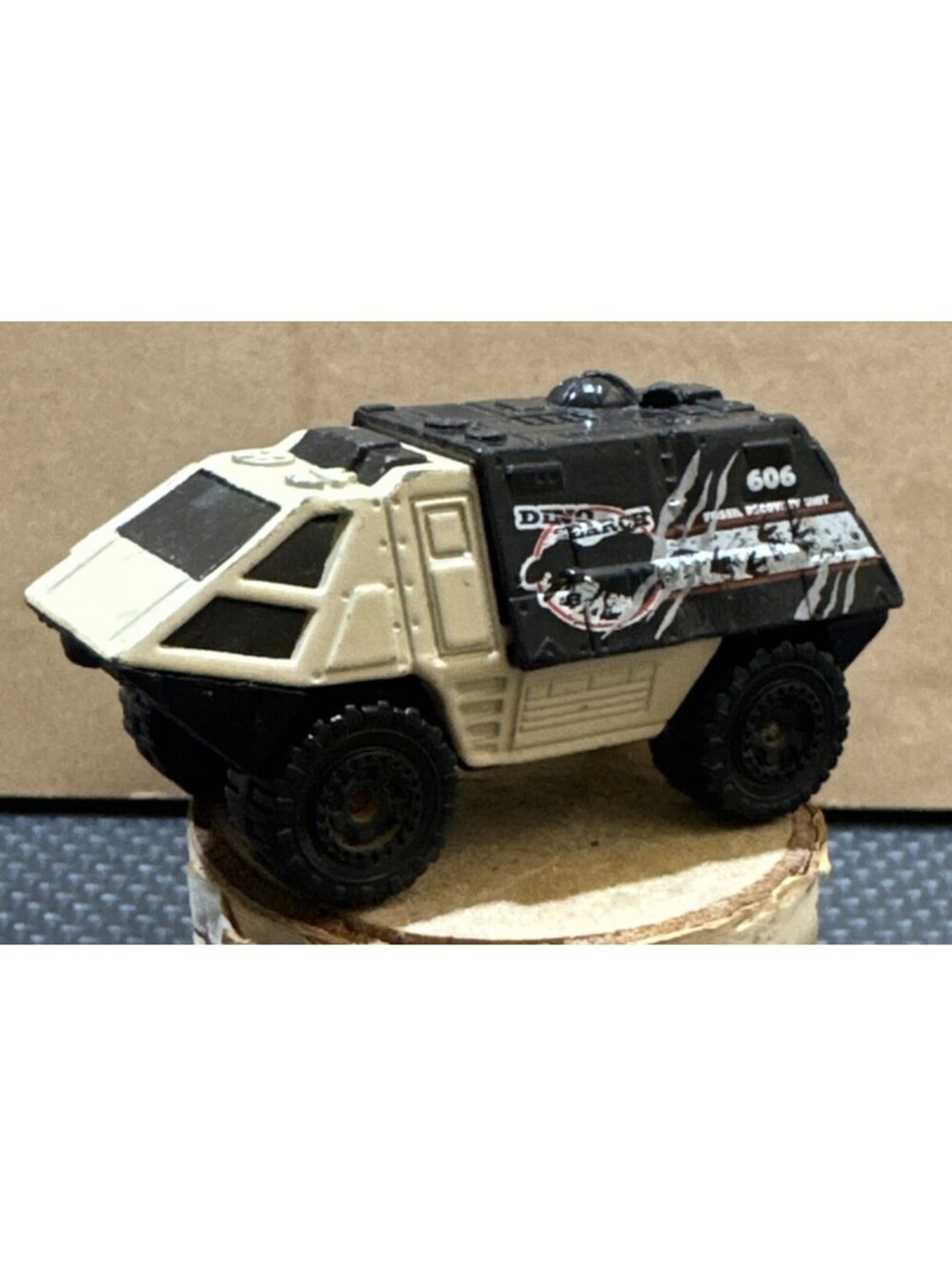 MBX Armored Response Vehicle 1:64 Matchbox 2009 MBX Dino 5-Pack Exclusive Loose